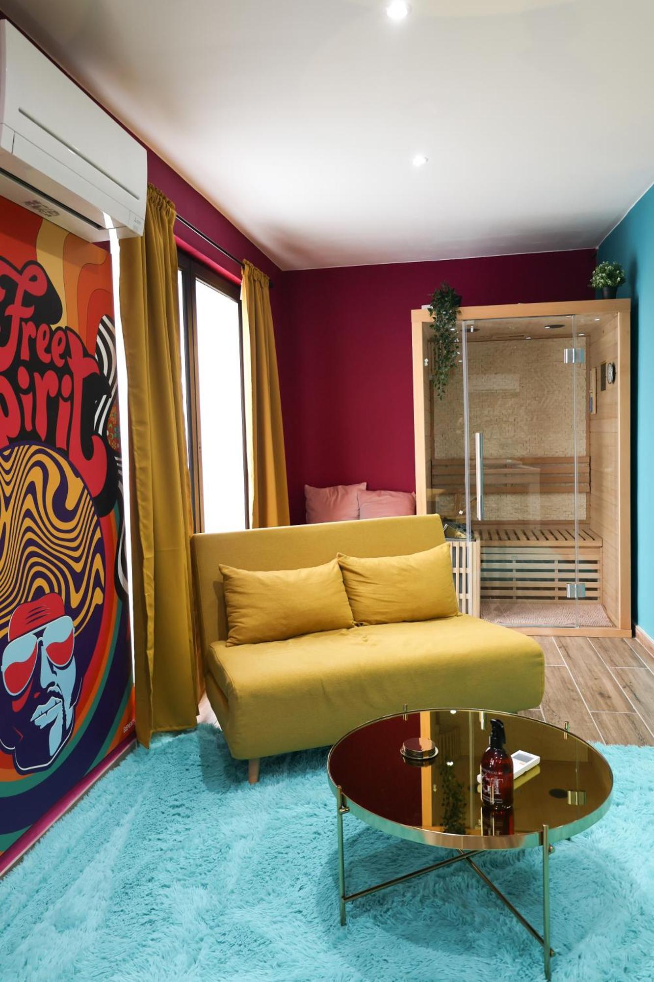 Capsule Groovy-Jacuzzi-Sauna-Billard-Netflix- Nintendo Switch & Jeux Mons Extérieur photo